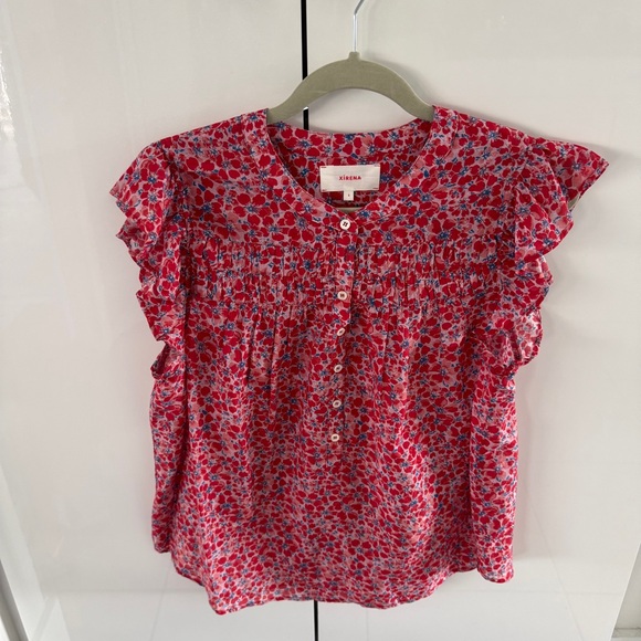 XiRENA Red Floral Blouse - Picture 5 of 9